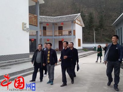 中国人民银行宜昌市中心支行到秭归圣天庄园调研